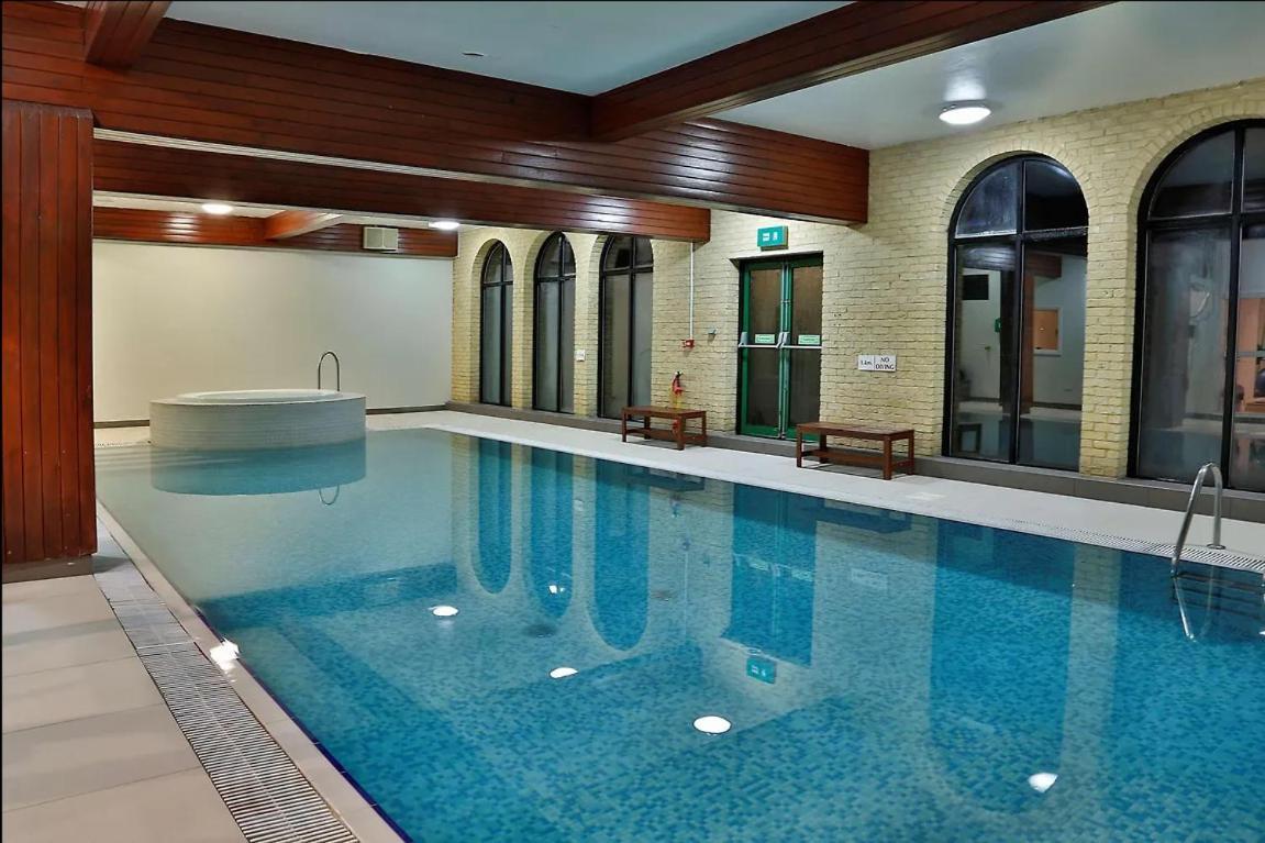 The University Of Buckingham - Mount Pleasant Hotel Екстериор снимка
